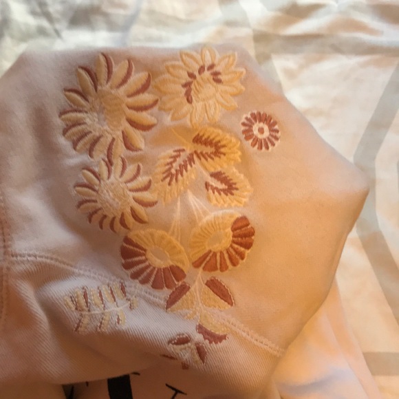 ✨obey long sleeve - Picture 5 of 6